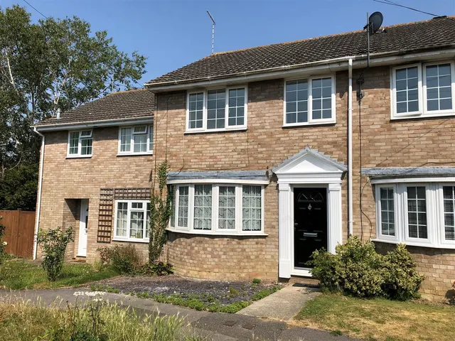 Trundle View Close, Barnham, photo 1