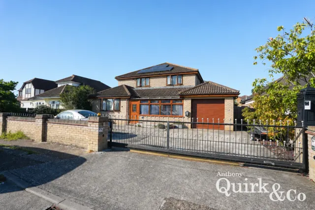 Coker Road, Canvey Island, SS8, photo 1
