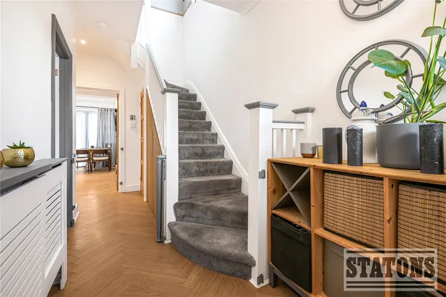 Birley Road, London, N20, photo 2