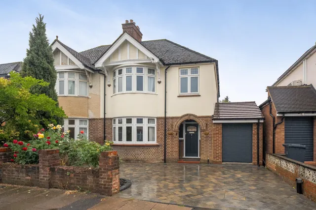 Rosamond Road, Bedford, photo 1