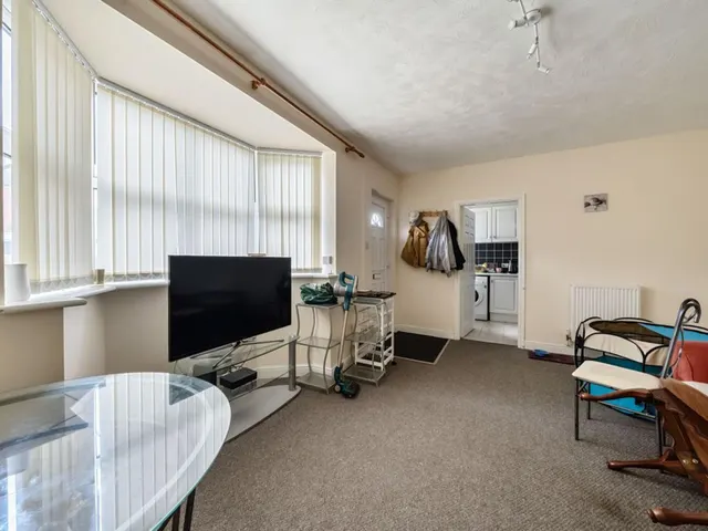 Welholme Road, Grimsby, DN32, photo 2