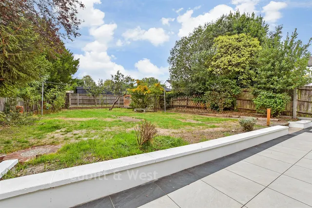 Grosvenor Gardens, Wallington, SM6, photo 2