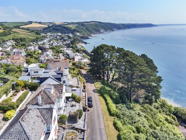 Bay View Road, Looe, PL13