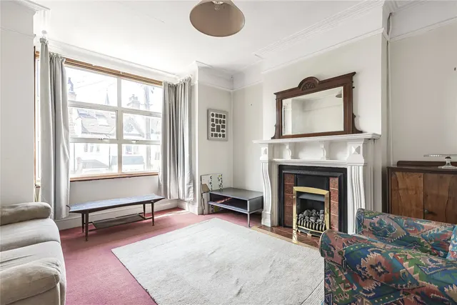 Photo 3 — Mandrake Road, London, SW17