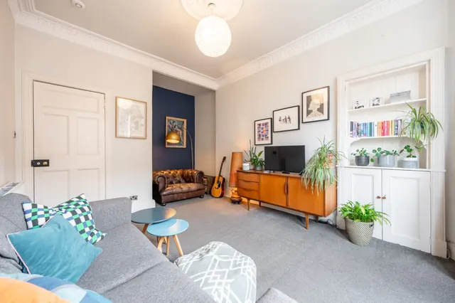 Cathcart Road, Glasgow, G42, photo 3