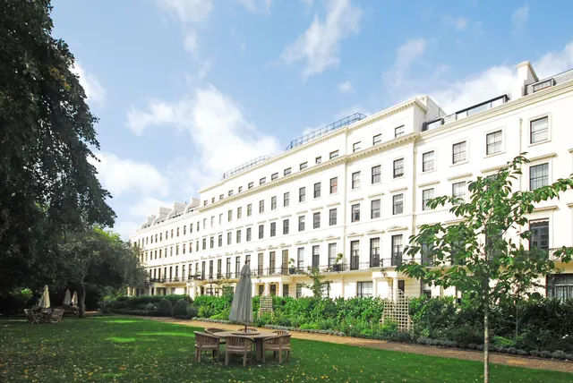 London, W2, photo 1