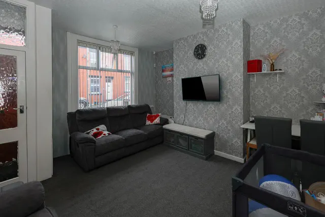 Photo 2 — Rugby Road, Rochdale OL12 0DZ