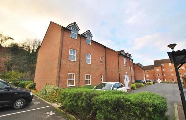 Stokesay Walk, West Bridgford, NG2, photo 1