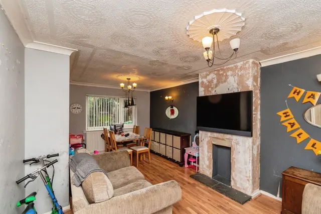 Beech Crescent, Wednesbury, WS10, photo 2