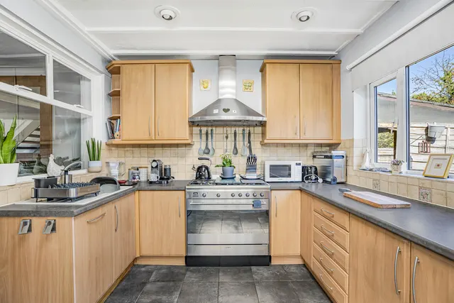 Gough Road, Enfield, EN1, photo 2