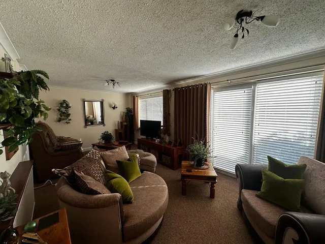First Avenue, Waterlooville, PO8, photo 3