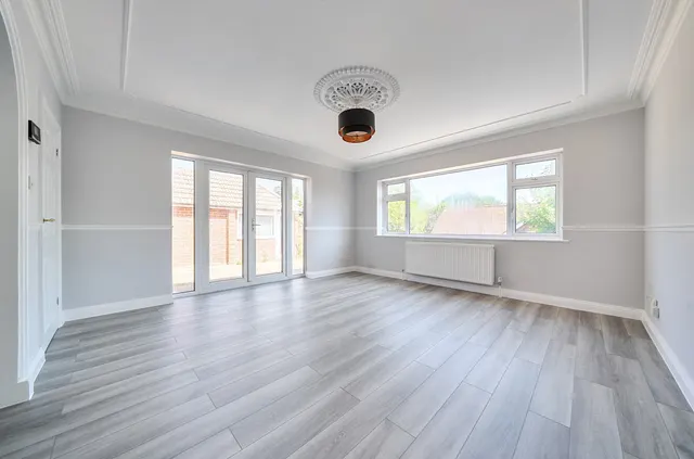 Holly Hill Lane, Sarisbury Green, SO31, photo 3