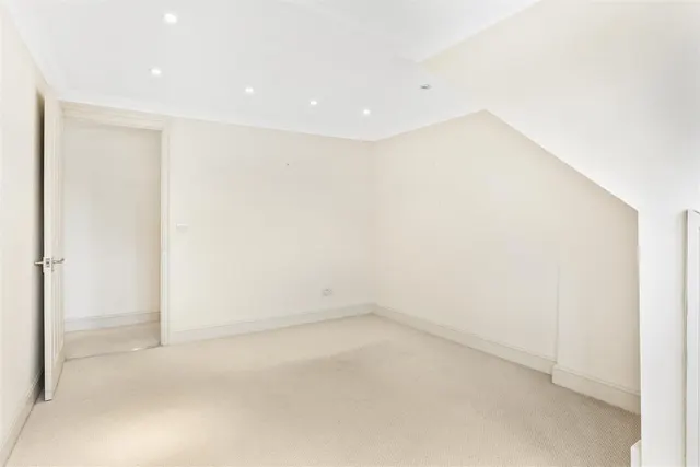 Photo 3 — Station Way, Cheam, SM3 8SD