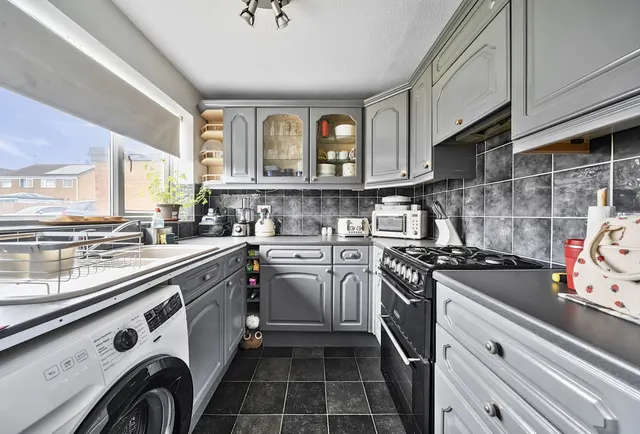 Photo 2 — Springwater Close, Gloucestershire, Northway, GL20 8SE