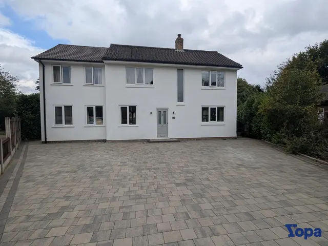 Camborne Crescent, The Westlands, ST5, photo 1