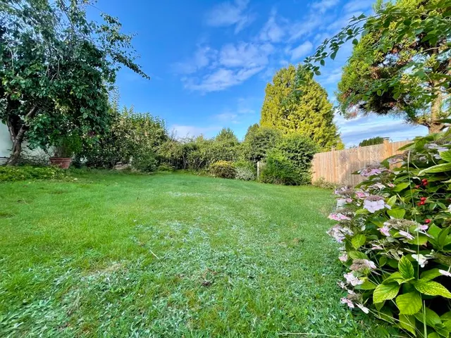 Photo 2 — Fromer Road, Wooburn Green HP10 0PR