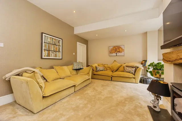 Newhall Street, Macclesfield, SK10, photo 2