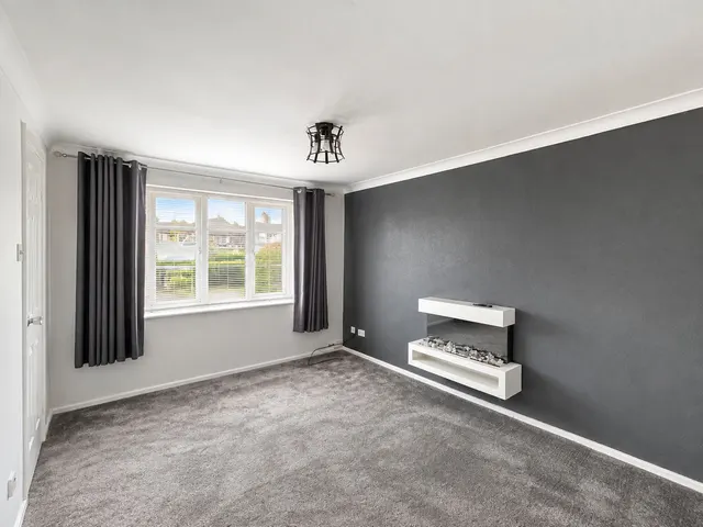 Green Meadow Road, Willenhall, WV12, photo 2