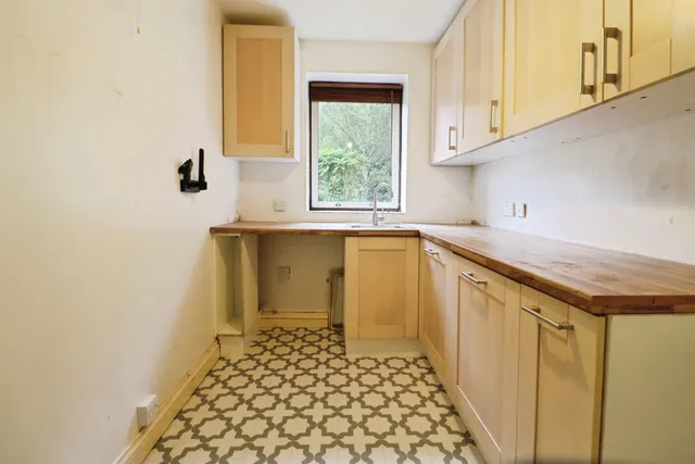 Plas St. Pol De Leon, Penarth, CF64, photo 3