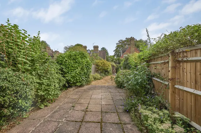 Photo 3 — Aysgarth Road, London SE21 7JR