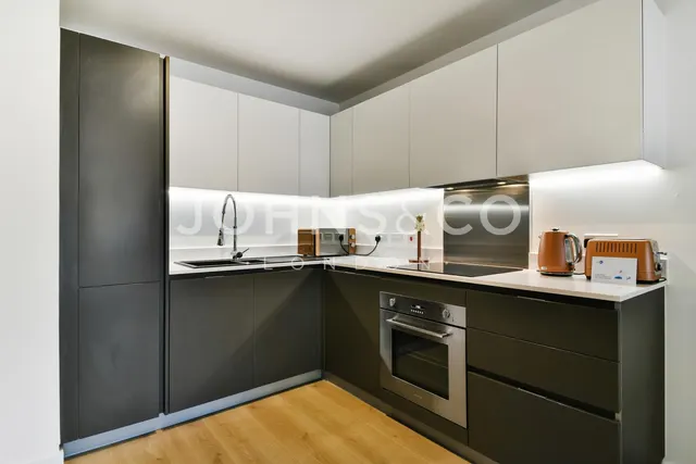 Heritage Place, Kew Bridge, TW8, photo 3