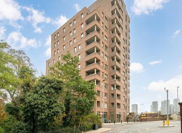 Pier Road, Silvertown, E16, photo 2