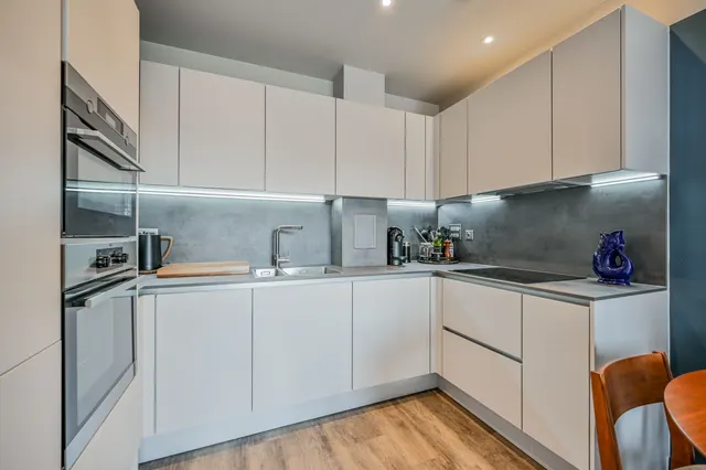 Photo 3 — 111 Clarkson Crescent, Walthamstow