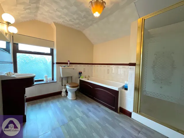 Grosvenor Road, Abertillery, photo 3