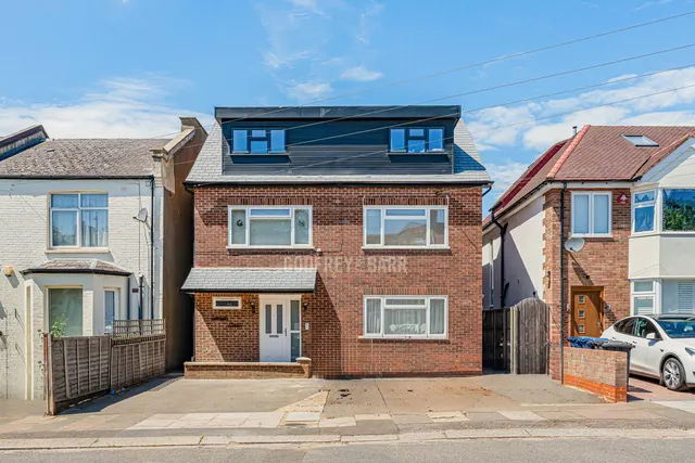 Birkbeck Road, Mill Hill, NW7, photo 1