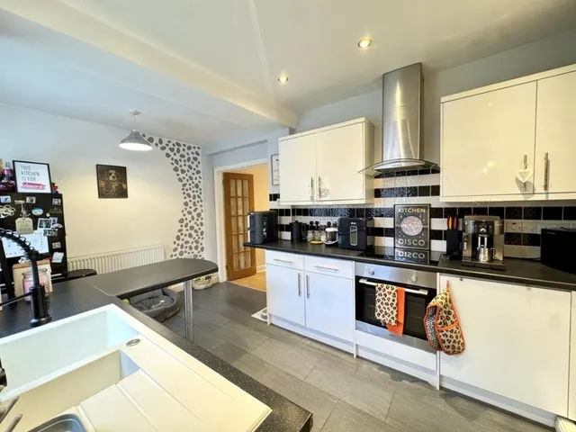 Guest Cottages, Dowlais, CF48, photo 3