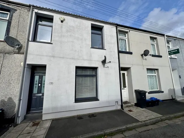 Guest Cottages, Dowlais, CF48, photo 1