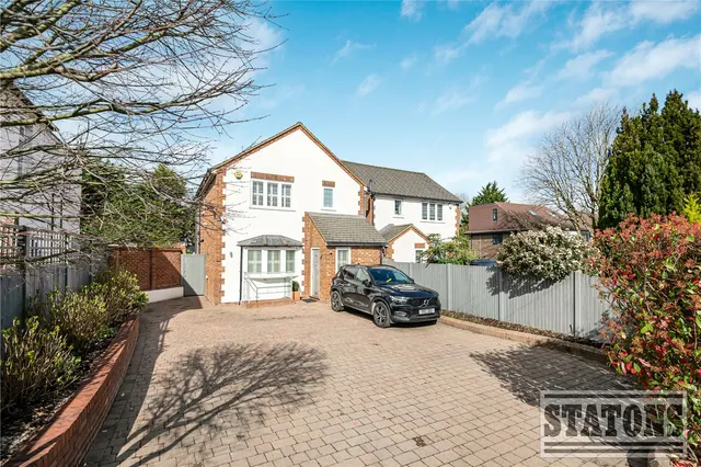 Barnet Road, Arkley, EN5 3ES, photo 1