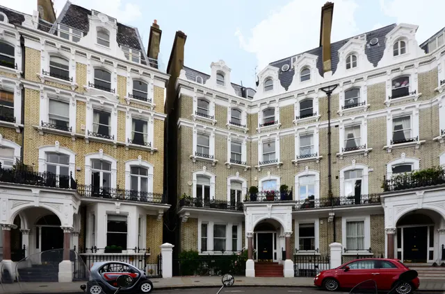 Flat 25, 20 Redcliffe Square, London, photo 1