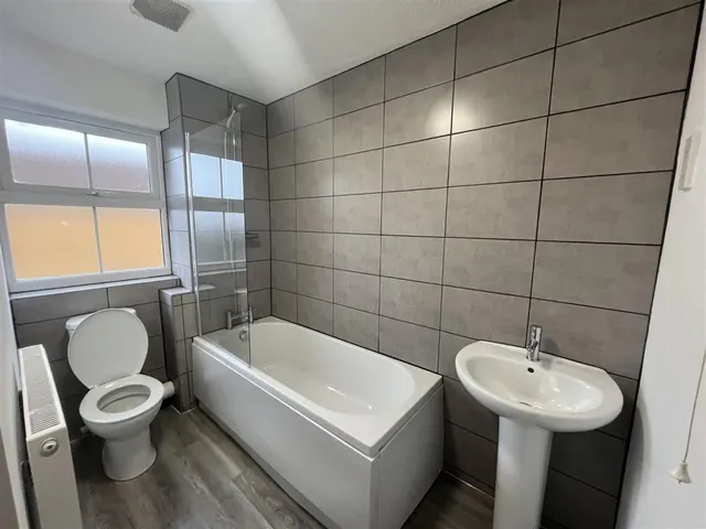 The Beeches, Bradley Stoke, BS32, photo 3