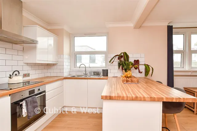 Marine Parade, Brighton, BN2, photo 3