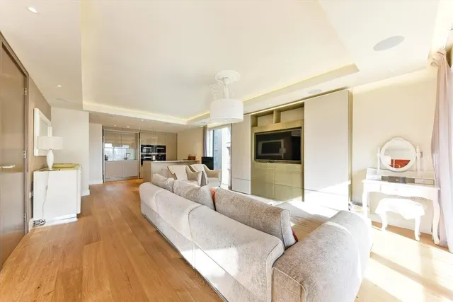 Thurstan Street, London, SW6 2GB, photo 1