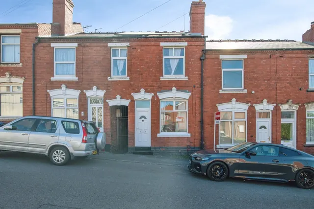 Junction Street, Dudley, photo 1