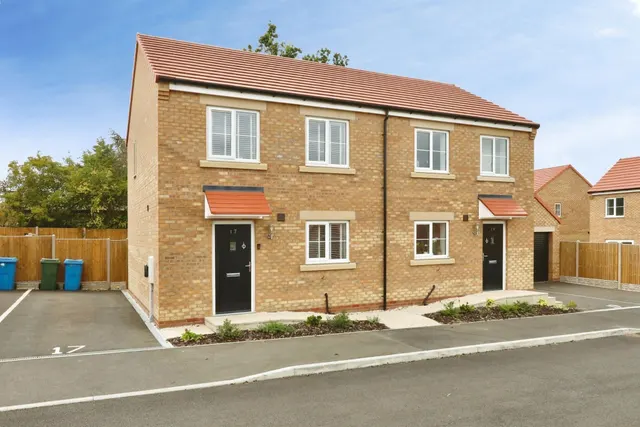 Photo 2 — Belper Grove, Harworth, Doncaster