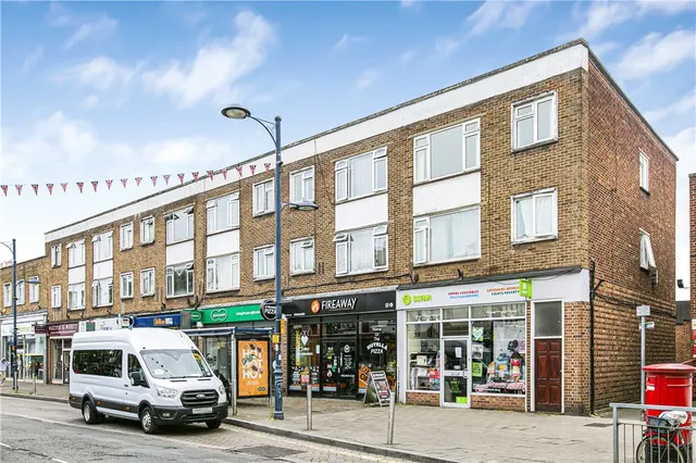 Station Road, Addlestone, KT15, photo 1