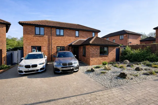 Coberley Close, Downhead Park, Milton Keynes, Milton Keynes, MK15 9BJ, photo 1