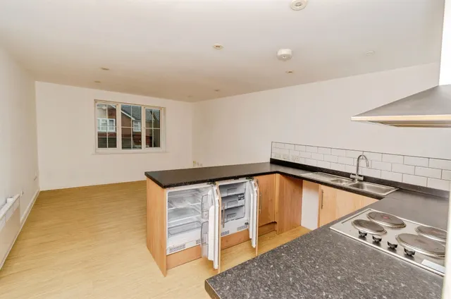 Acorn Street, Willenhall, WV13, photo 3