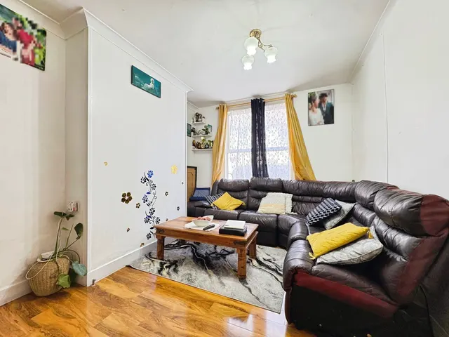 Grosvenor Road, Aldershot, GU11, photo 2