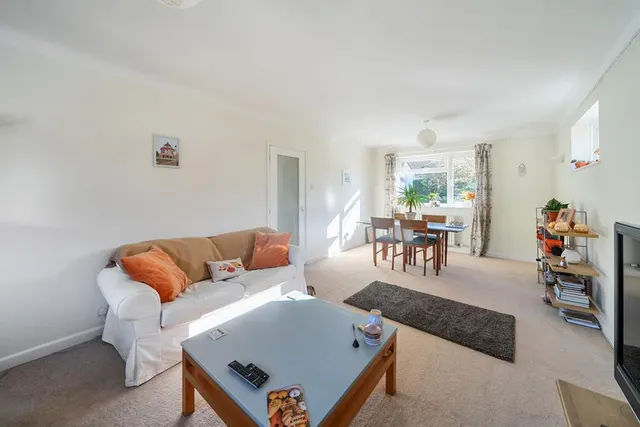 Blenheim Road, Oxford, OX33, photo 2