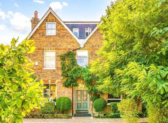 St. James's Road, Hampton Hill, TW12, photo 1