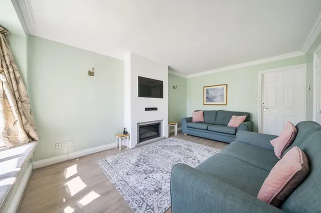Oakmeadow Close, Emsworth, PO10, photo 3