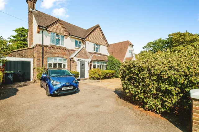 Offington Avenue, Worthing, photo 1
