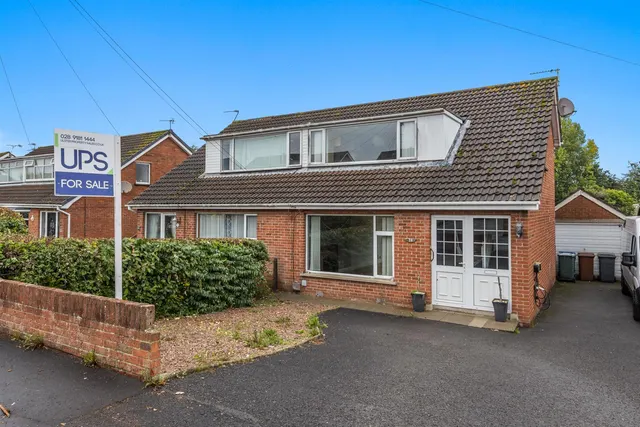 Dermott Gardens, Comber, BT23, photo 1
