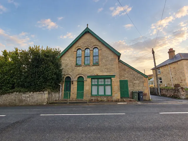 School Road, Godshill, PO38, photo 1