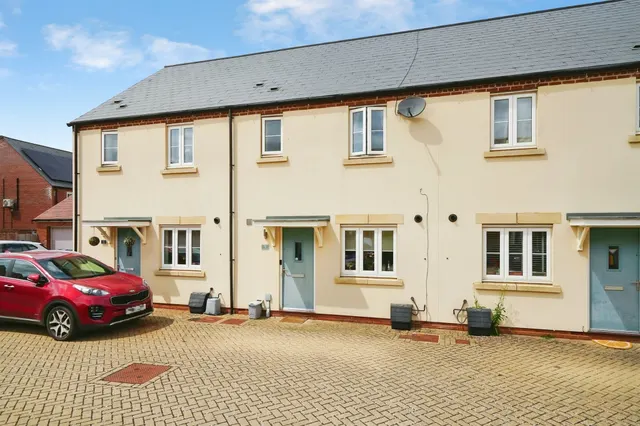 Stratford Way, Bicester, OX26, photo 1