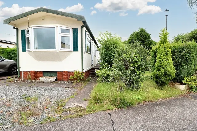 Lodgefield Park, Stafford, photo 2